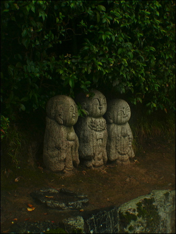 statues.jpg