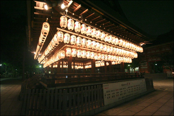 lanterns2.jpg